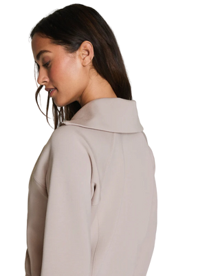Air Essential Half Zip
