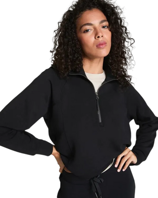 Air Essential Half Zip-Black