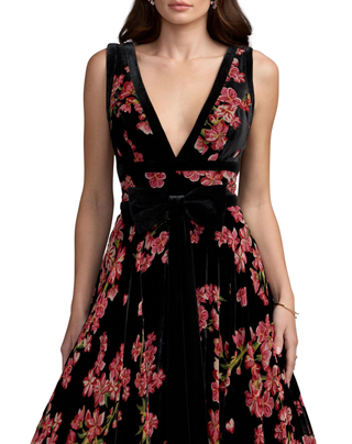 MAC DUGGAL Sleeveless Velvet Plunge Neck Bow Detail Ballgown Monkee's of Willamsburg